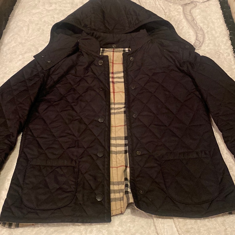 Women’s Burberry diamond quilted jacket with detachable hood